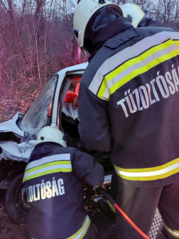 Autók ütköztek a 71-es főúton, Keszthelynél (12.30.)