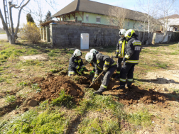 Gázcsonkot tolatott ki egy teherautó Keszthelyen