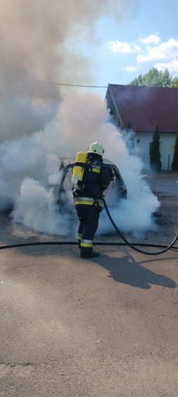 parkoló autó égett Balatonberényben