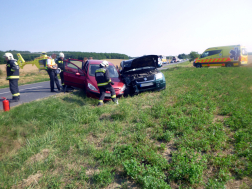 Két személygépkocsi ütközött Zalaegerszeg határában