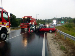 Autó és kombájn ütközött Nagykanizsánál