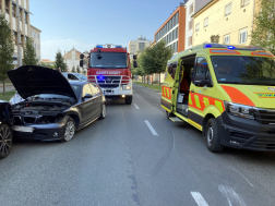 Személygépkocsi borult fel Zalaegerszegen